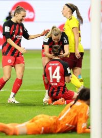 Fotbalistky Sparty v úvodním utkání play off o postup do Ligy mistryň prohrály 0:5 na hřišti Eintrachtu Frankfurt