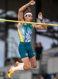 O zápis do historických tabulek se olympijský vítěz a mistr světa i Evropy pokoušel navzdory větrnému počasí a mokrému sektoru