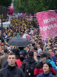 Francouzi v Paříži protestovali proti vzestupu krajní pravice