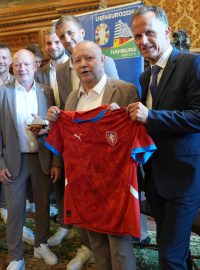 Čeští fotbalisté přijali pozvání na radnici v Hamburku