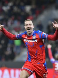 Útočník Viktorie Plzeň Daniel Vašulín slaví vítězný gól proti Realu Sociedad v Evropské lize