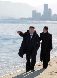 Severokorejský vůdce Kim Čong-un s dcerou Ču-e