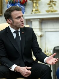 Emmanuel Macron a Donald Trump při schůzce v Bílém domě