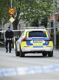 Zřejmě tři lidé v úterý přišli o život při střelbě v centru švédského města Uppsala