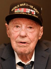 Americký veterán Harry Humason