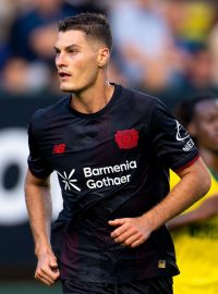Patrik Schick v dresu Bayeru Leverkusen