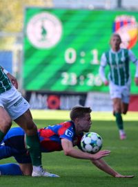 Zleva Milan Ristovski z Bohemians, Lukáš Červ z Plzně