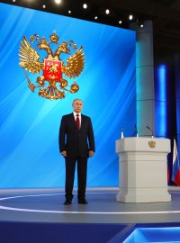 V projevu, který v sále poslouchalo kolem 1300 hostů, prezident uvedl, že by ústava měla být změněna tak, aby měla vždy přednost před mezinárodním právem