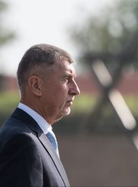 Premiér Andrej Babiš na tryzně v Terezíně