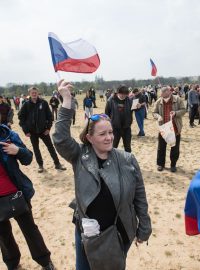 Protivládní manifestace 1.5. na Letenské pláni.