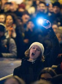 Na demonstraci Světlo pro oběti znásilnění