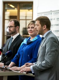 Poslancí hnutí STAN Jan Farský, Věra Kovářová a Vít Rakušan