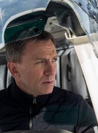 Daniel Craig jako James Bond ve filmu Spectre