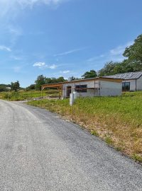 Lokalita Za Úředníčkem v obci Staré Heřminovy se postupně mění na zástavbu s rodinnými domy