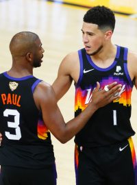 Chris Paul a Devin Booker