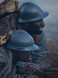 Omar Sy (nahoře) ve snímku Otec a syn