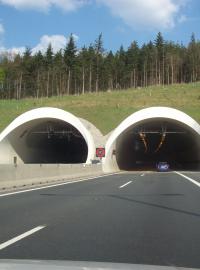 Tunel Valík na dálnici D5