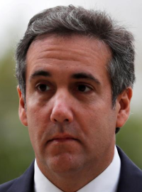 Americký prezident Donald Trump (vlevo) a jeho nynější právník Michael Cohen