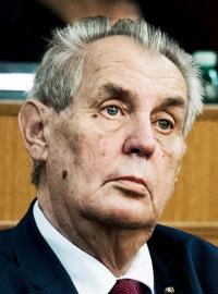 Prezident Miloš Zeman a ministryně pro místní rozvoj Klára Dostálová (za ANO)