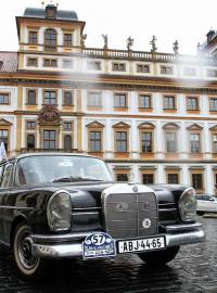 Mercedes 220S