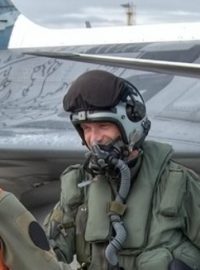 Český pilot jako druhý na světě nalétal na gripenu 2000 letových hodin