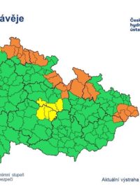 Aktuální výstraha hydrometeorologů před sněhovými jazyky a závějemi