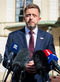 Předseda hnutí STAN Vít Rakušan po povolební schůzce s prezidentem Petrem Pavlem