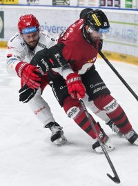 První zápas čtvrtfinále play-off hokejové extraligy mezi HC Spartou Praha a HC Oceláři Třinec