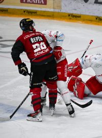 Rozhodující gól prvního zápasu čtvrtfinále play-off hokejové extraligy mezi HC Spartou Praha a HC Oceláři Třinec