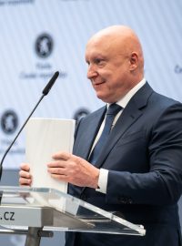 Zleva premiér Petr Fiala (ODS) a generální ředitel a předseda představenstva ČEZ Daniel Beneš na tiskové konferenci k podepsání smlouvy o dostavbě jaderné elektrárny Dukovany