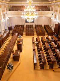 Zvolení poslanci se poprvé sejdou ve Sněmovně. Skoro polovinu tvoří nové tváře, vedení si zvolí ve středu (Archivní foto)