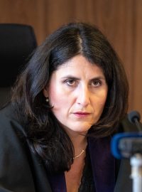 Soudkyně Daniella Sarah Sotolářová při čtení rozsudku v kauze kutnohorské sekty