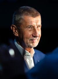 Předseda hnutí ANO Andrej Babiš ve volebním štábu strany